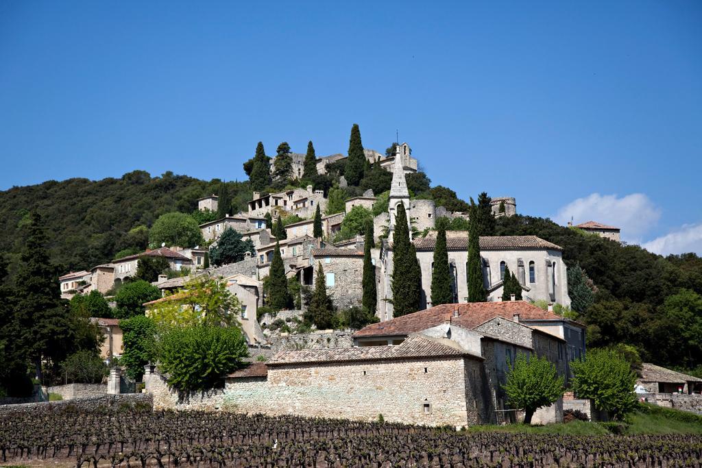 Du rêve Ô naturel - Chambre d'hôtes entre Ardèche et Gard Saint-Julien-de-Peyrolas Exterior foto